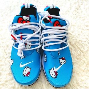 💙😸NIKE X HELLO KITTY PRESTO QS - UNIVERSITY BLUE DS WMNS 7.5 MENS 6 😸💙